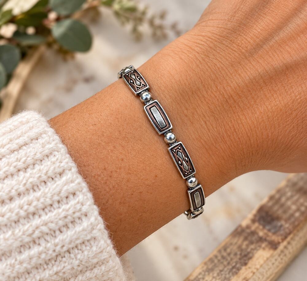 Liz Claiborne Vintage Two Tone Silver Copper Tone Geometric Link Bracelet